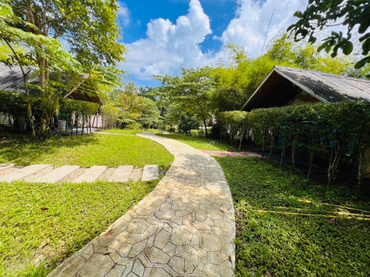 Phayam Valley Homestay パヤム島 エクステリア 写真