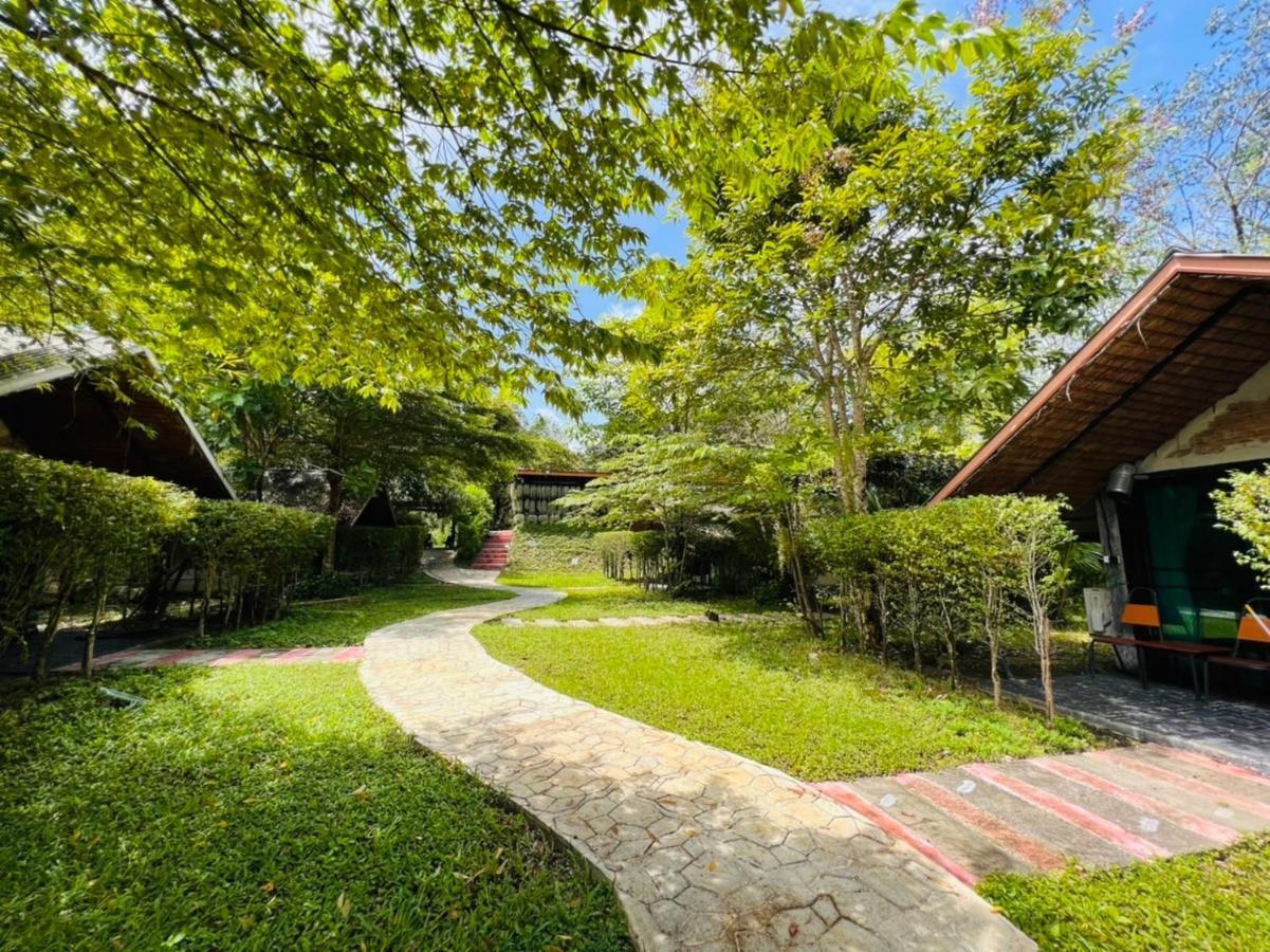Phayam Valley Homestay パヤム島 エクステリア 写真