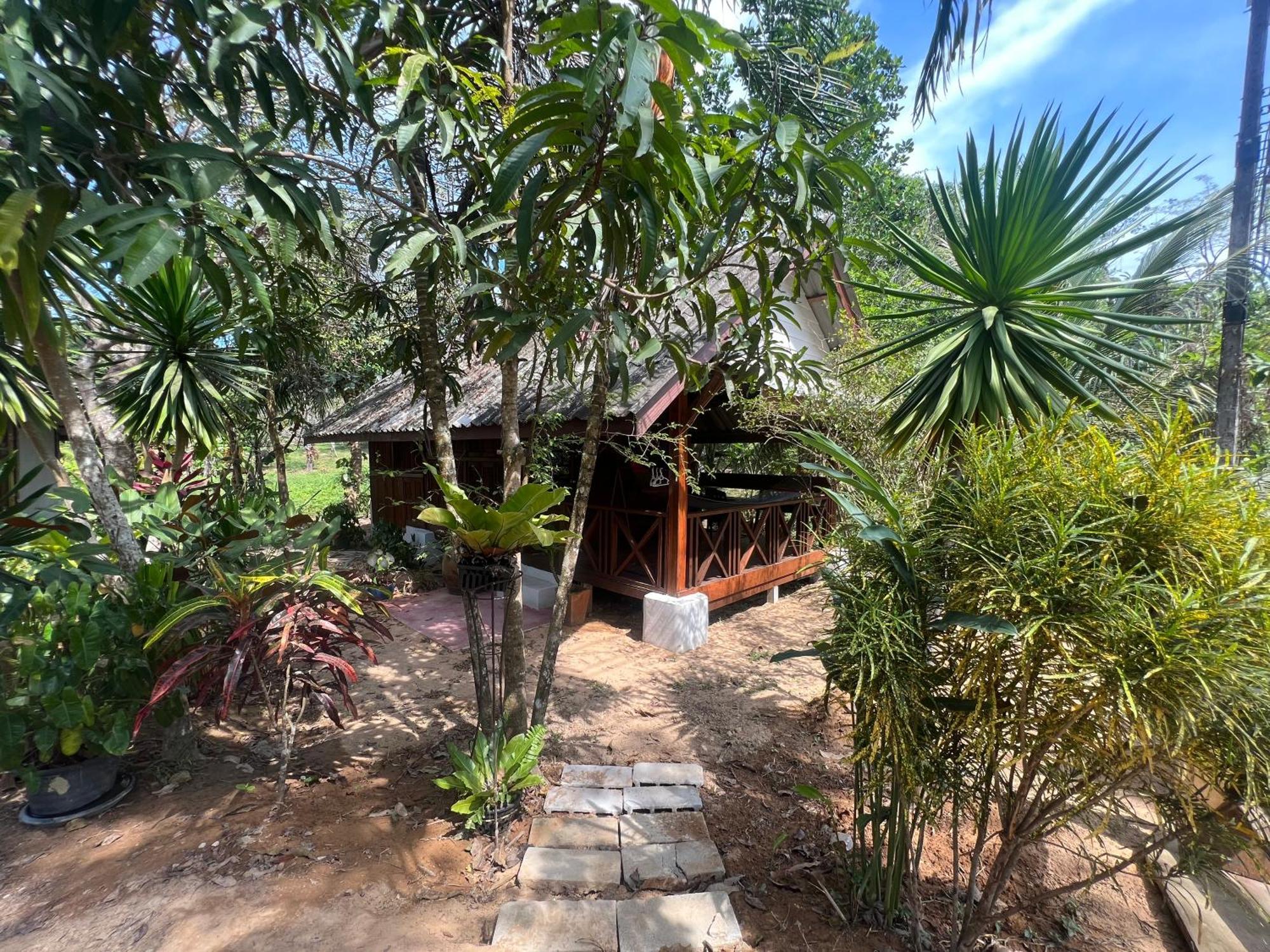 Phayam Valley Homestay パヤム島 エクステリア 写真